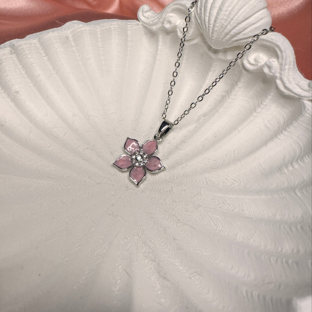 Sakura Pembe Çiçek Figürlü Taşlı Çelik Kolye Gümüş