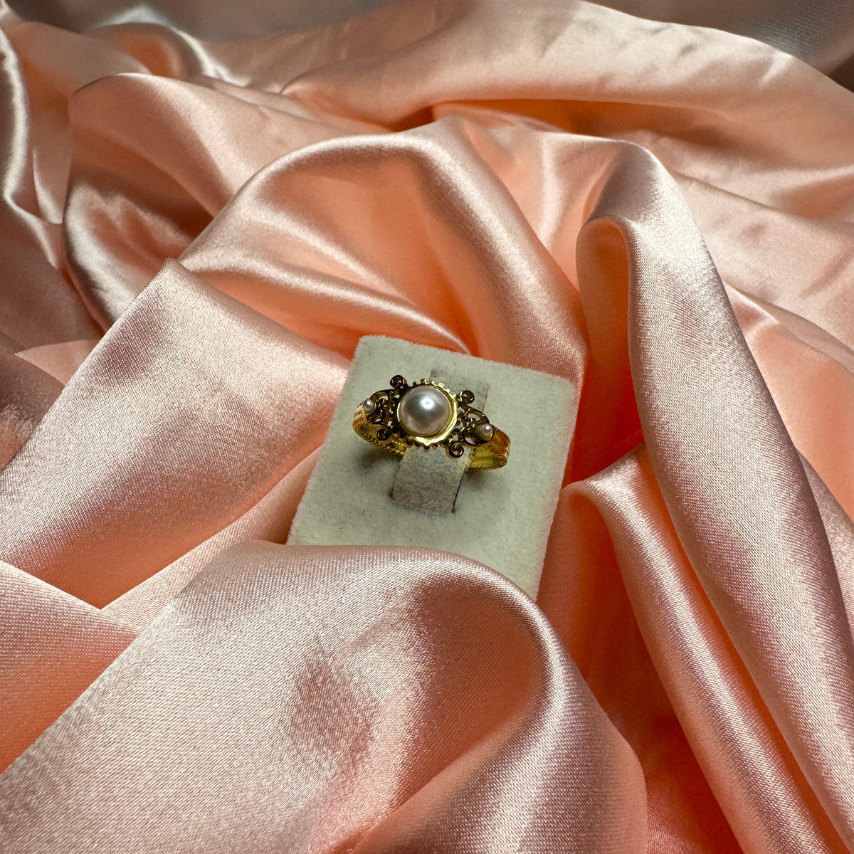 Aura İnci Detaylı Vintage Yüzük Gold