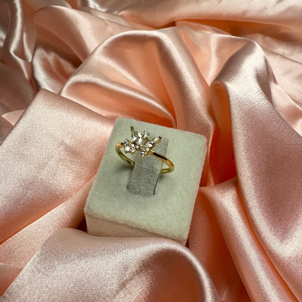Mariposa Markiz Zirkon Taşlı Gold Yüzük