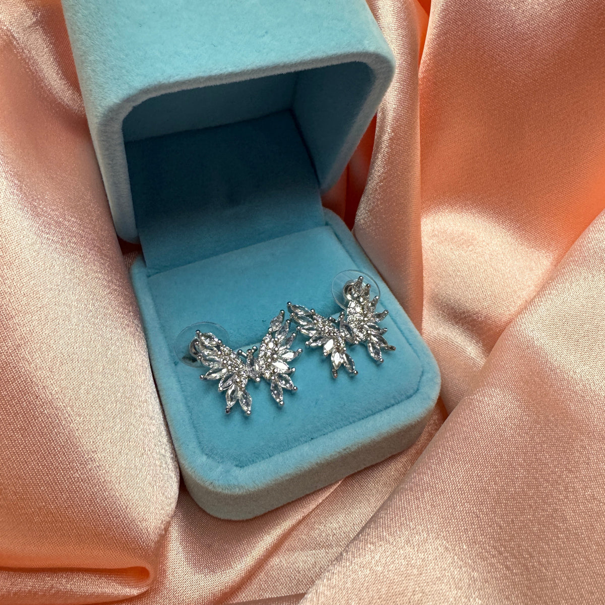 Mariposa Pırlanta Işıltılı Zirkon Taşlı Silver Küpe