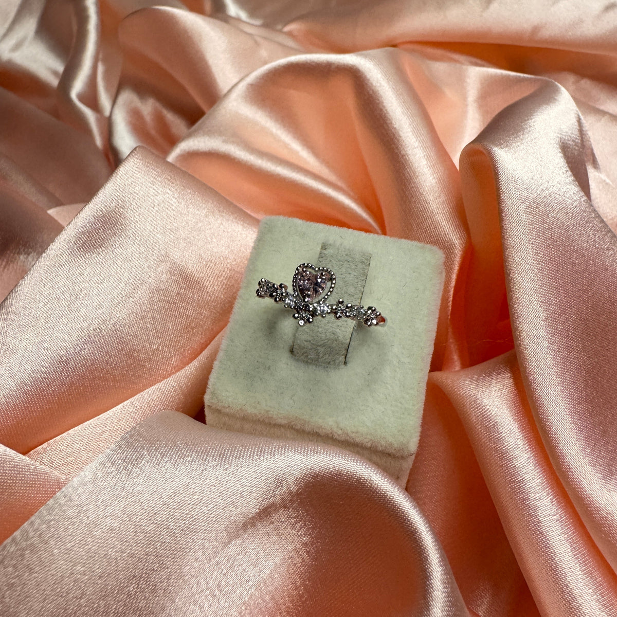 Sellt Pembe Kalp Tacı Taşlı Yüzük Silver
