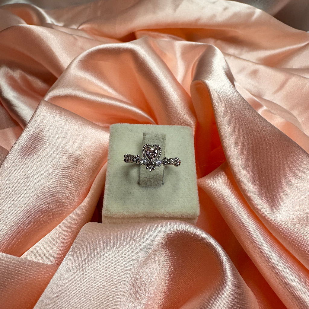 Sellt Pembe Kalp Tacı Taşlı Yüzük Silver