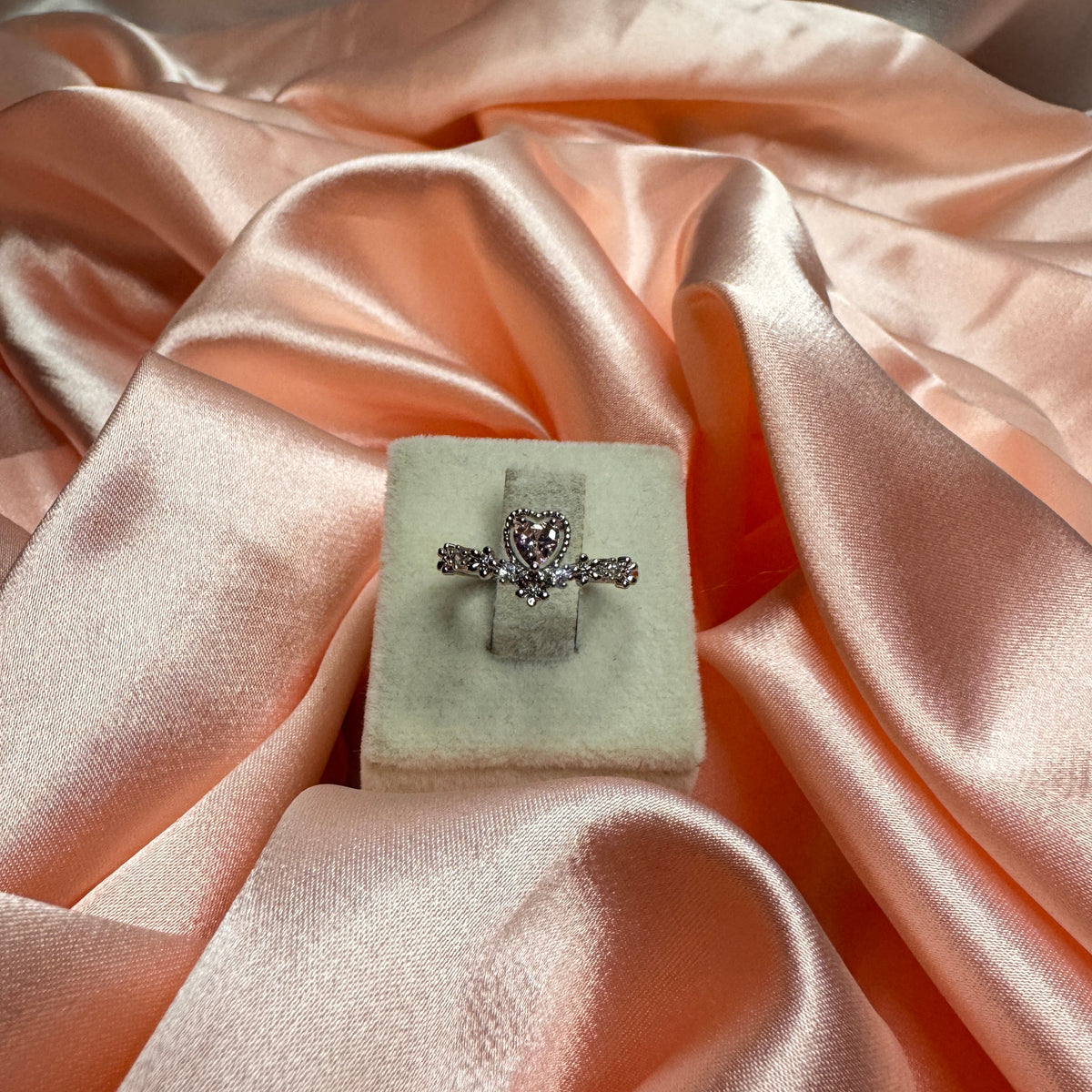 Sellt Pembe Kalp Tacı Taşlı Yüzük Silver