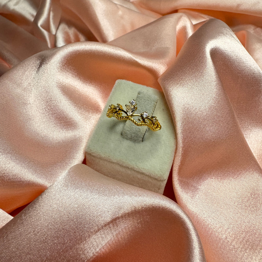 Tiara Taç Motifli Zirkon Taşlı Gold Yüzük